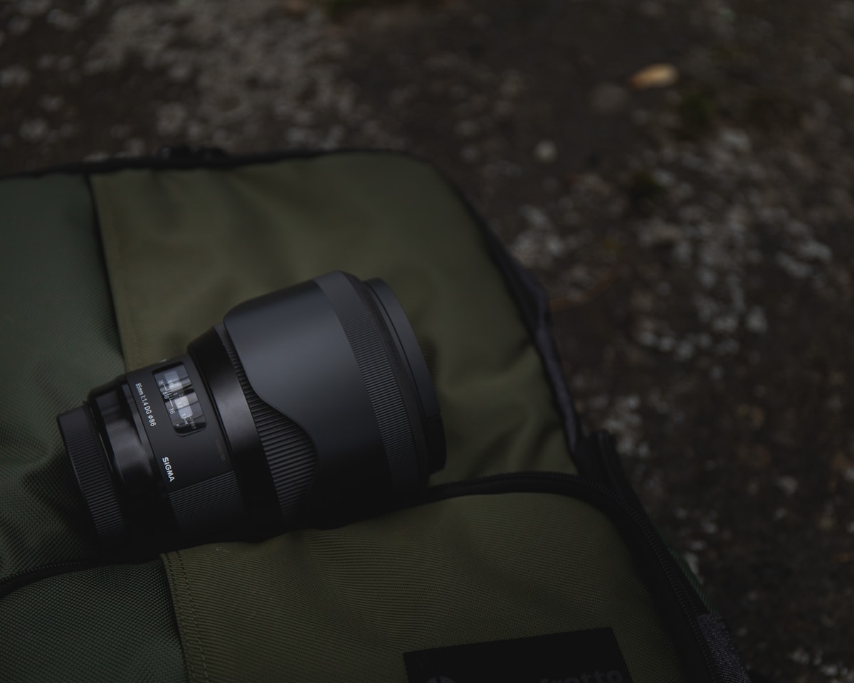 gray DSLR lens