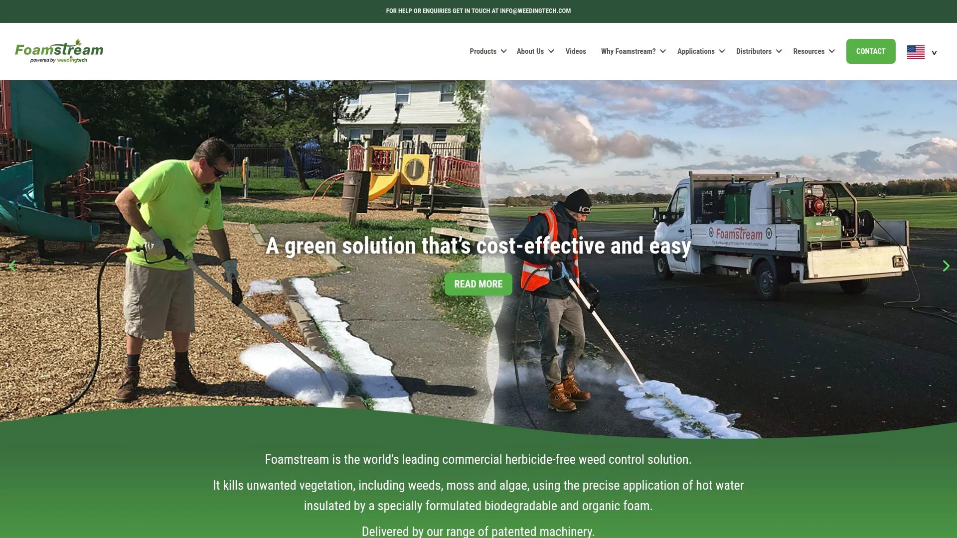 Deux travailleurs utilisant un équipement Foamstream pour le contrôle des mauvaises herbes sans herbicide.